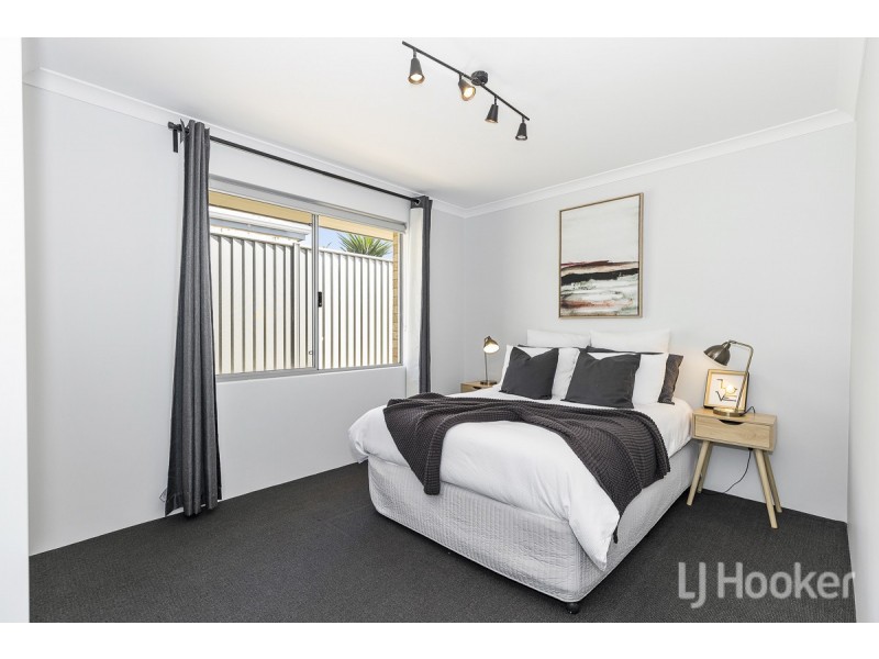 8 Apricot Road, Eglinton WA 6034