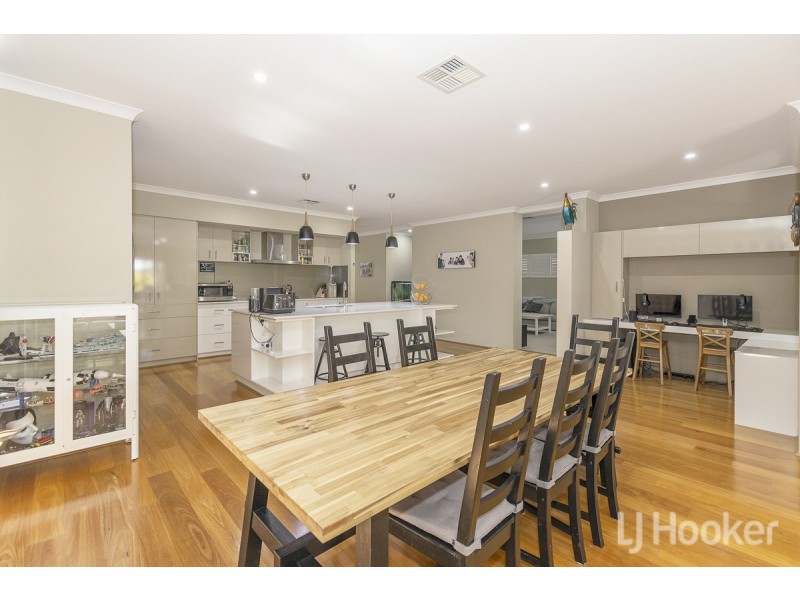 24 Silas Parade, Alkimos WA 6038