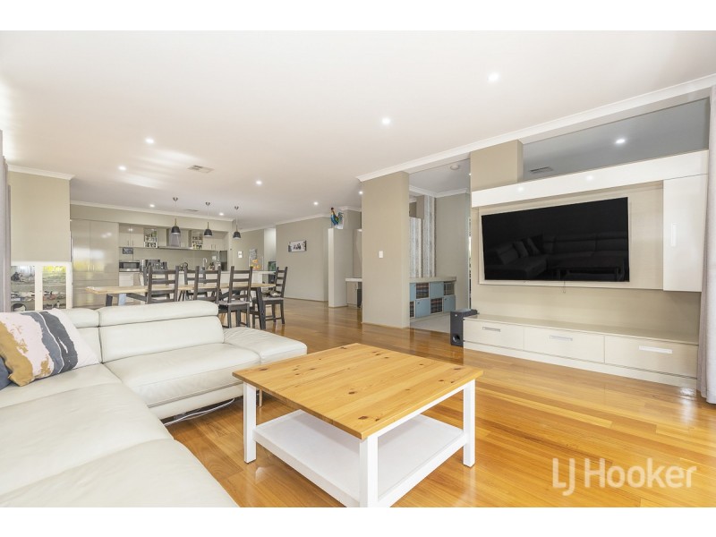 24 Silas Parade, Alkimos WA 6038