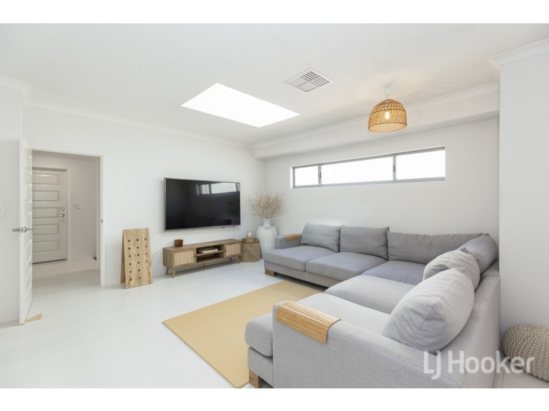 6 Carmine Street, Eglinton WA 6034