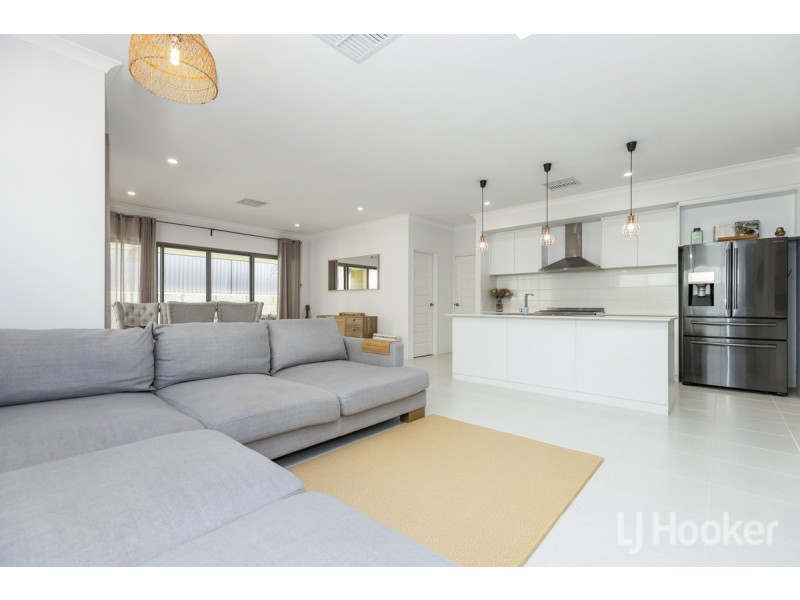 6 Carmine Street, Eglinton WA 6034