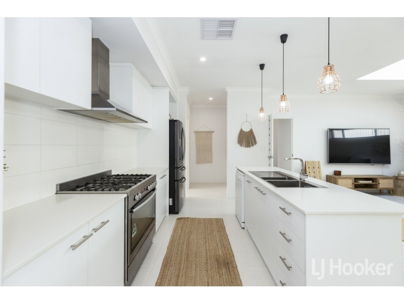 6 Carmine Street, Eglinton WA 6034