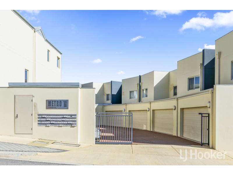 30/10 Pavonia Link, Clarkson WA 6030