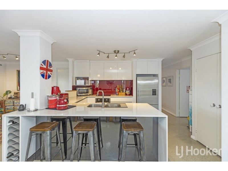 19 Newquay Close, Yanchep WA 6035