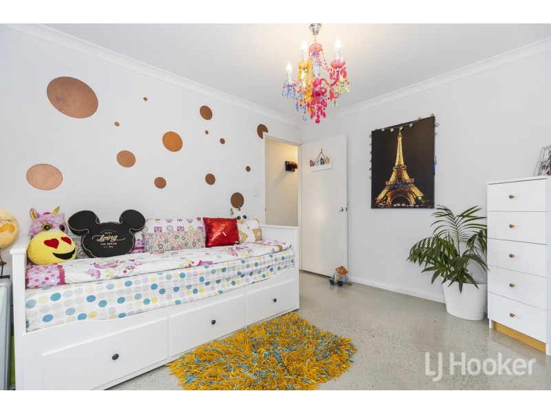 19 Newquay Close, Yanchep WA 6035