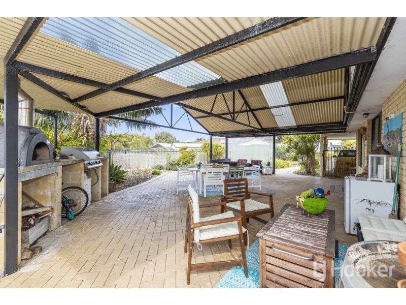 19 Newquay Close, Yanchep WA 6035