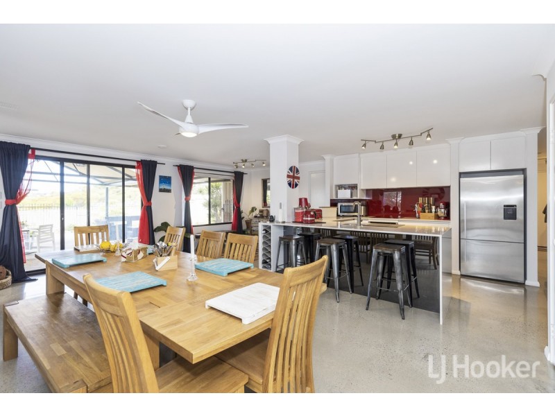 19 Newquay Close, Yanchep WA 6035