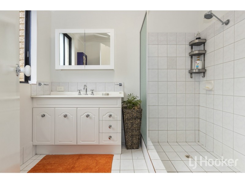 19 Newquay Close, Yanchep WA 6035