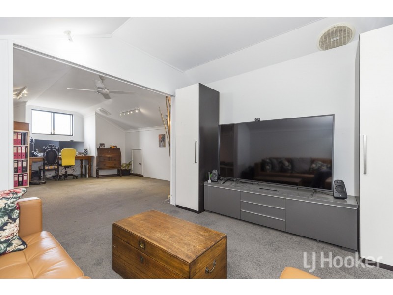 19 Newquay Close, Yanchep WA 6035