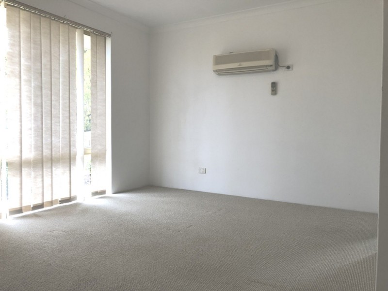 9 Caley Place, Two Rocks WA 6037