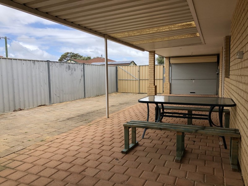 9 Caley Place, Two Rocks WA 6037