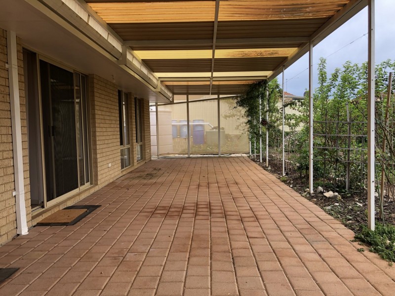 9 Caley Place, Two Rocks WA 6037