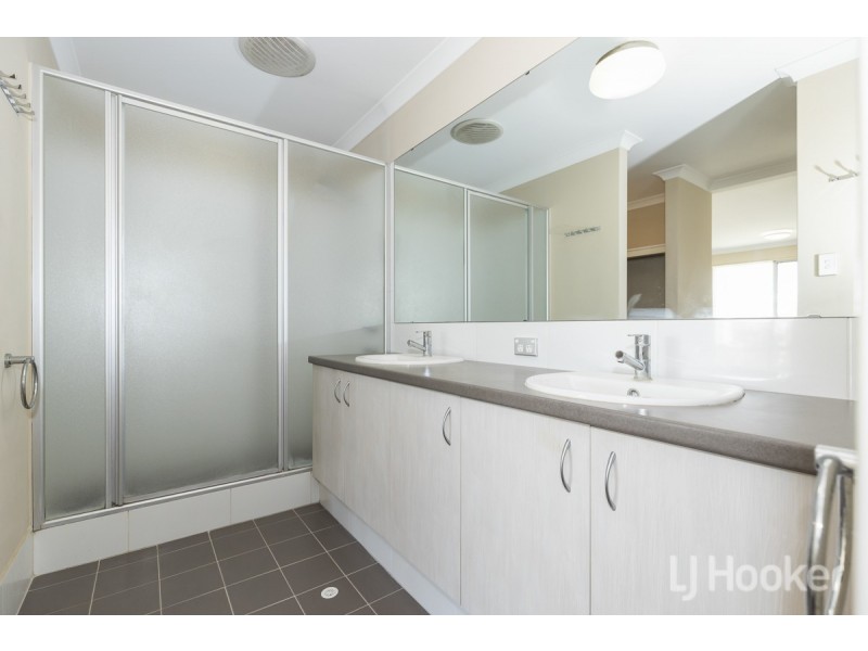 33 Bowline Avenue, Alkimos WA 6038