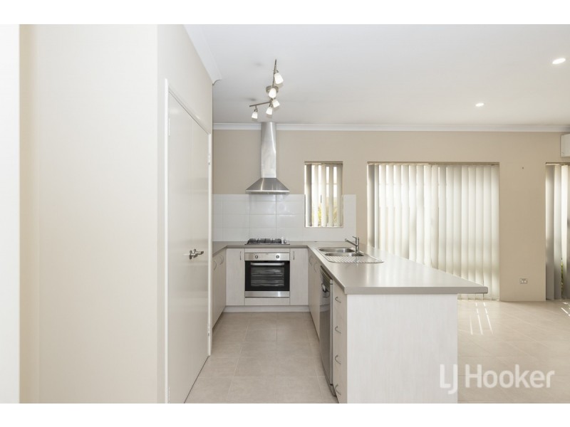 33 Bowline Avenue, Alkimos WA 6038