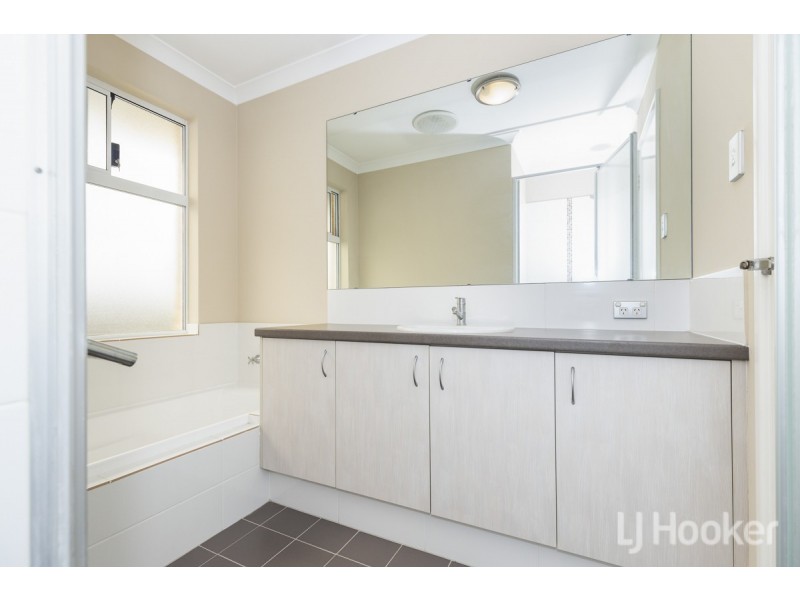 33 Bowline Avenue, Alkimos WA 6038