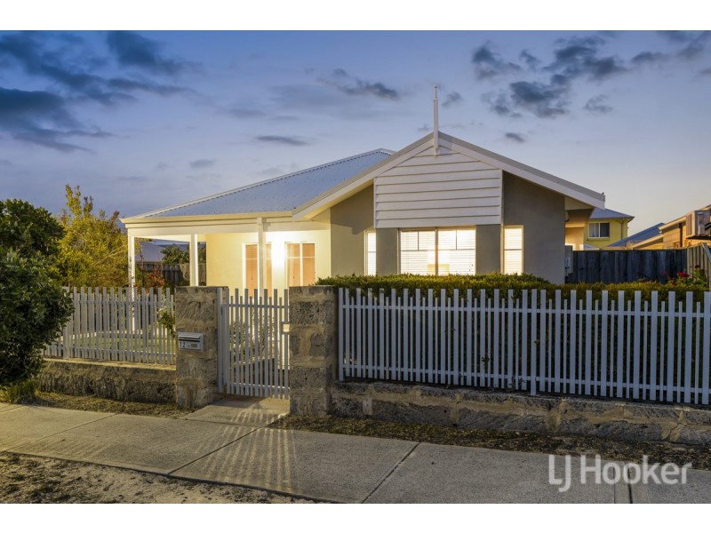 12 Windward Street, Yanchep WA 6035