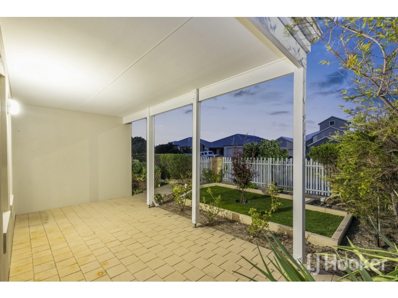 12 Windward Street, Yanchep WA 6035