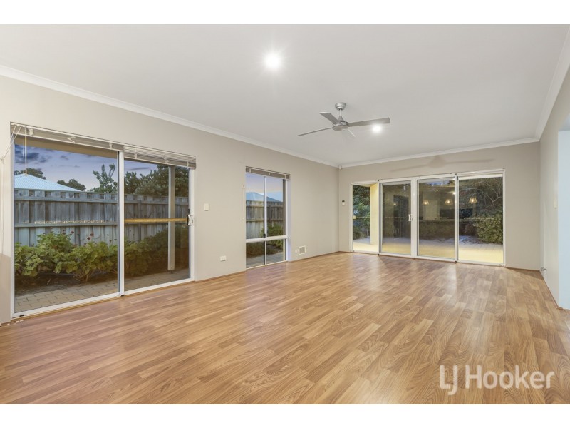 12 Windward Street, Yanchep WA 6035