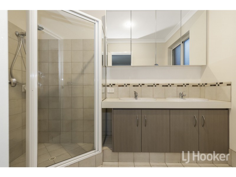 12 Windward Street, Yanchep WA 6035