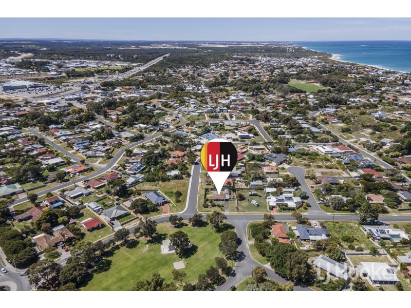 14 Wilkie Avenue, Yanchep WA 6035