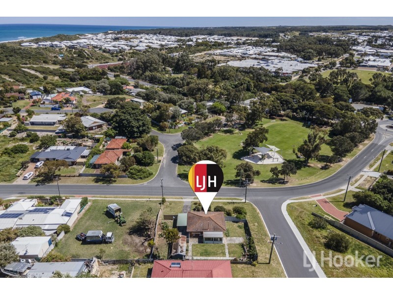 14 Wilkie Avenue, Yanchep WA 6035