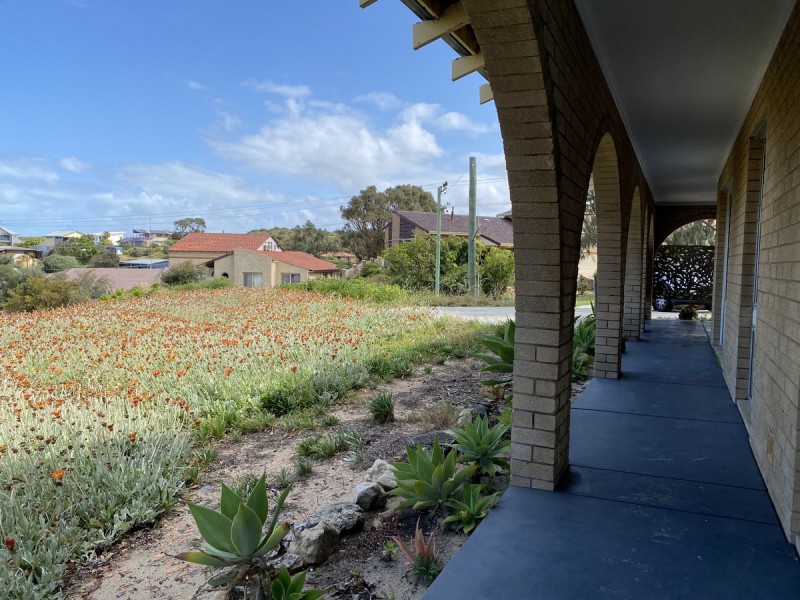 52 kaiber Avenue, Yanchep WA 6035