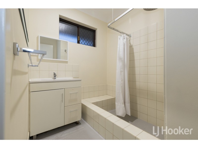 4 Kaiber Avenue, Yanchep WA 6035