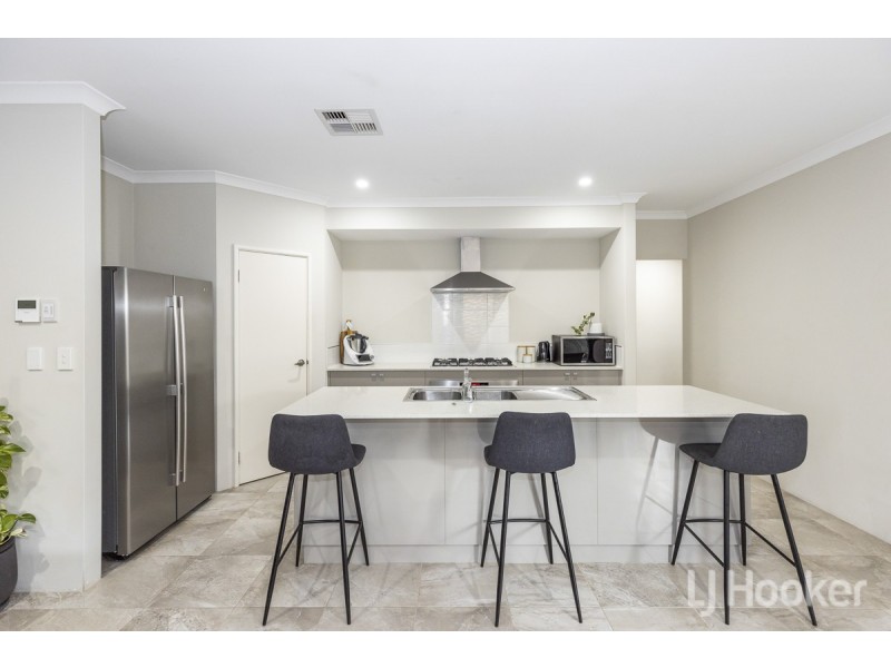 92 Marlinspike Boulevard, Jindalee WA 6036