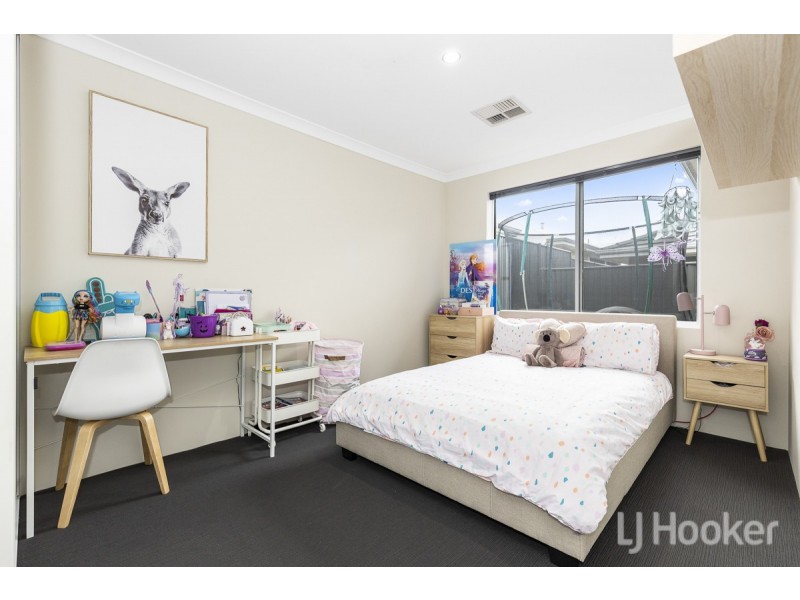 92 Marlinspike Boulevard, Jindalee WA 6036