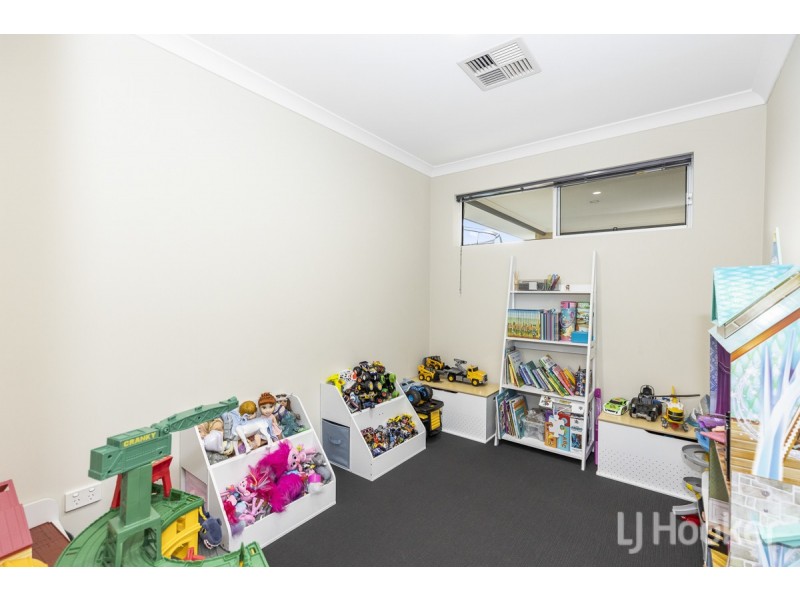 92 Marlinspike Boulevard, Jindalee WA 6036