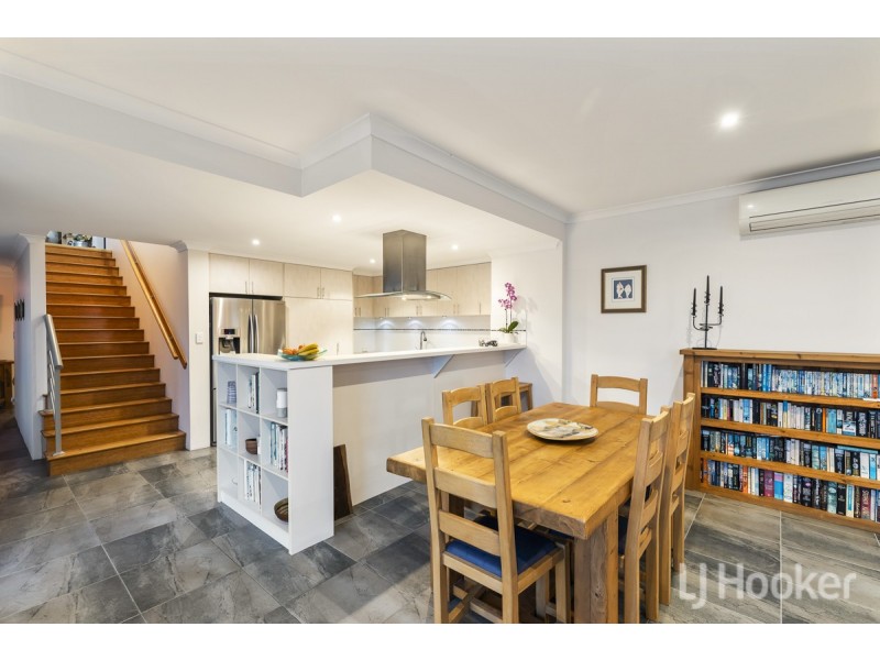 10 Sandbar Street, Yanchep WA 6035