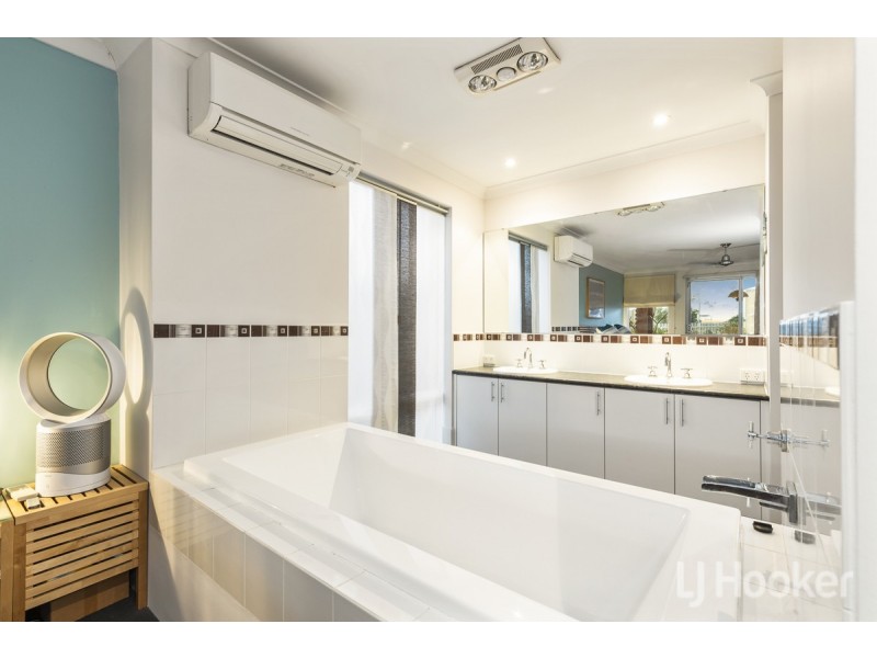 10 Sandbar Street, Yanchep WA 6035