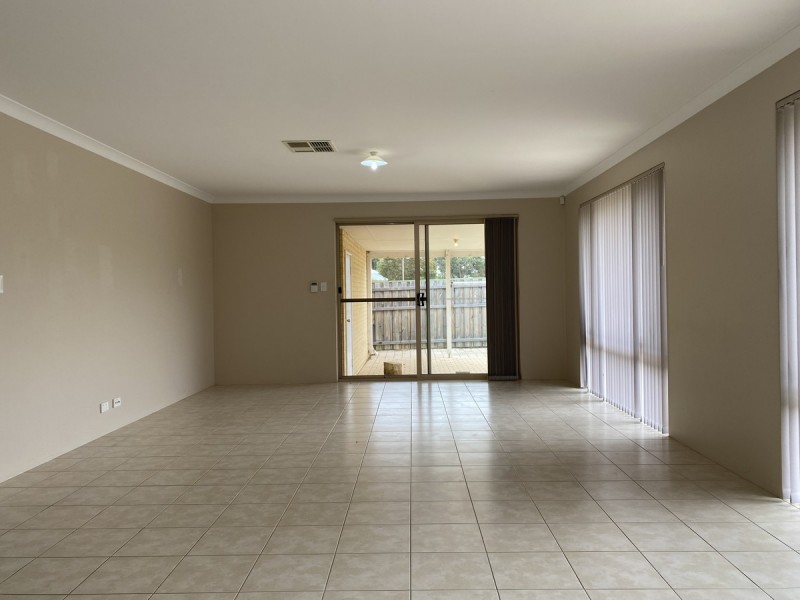 137 Lindsay Beach Boulevard, Yanchep WA 6035