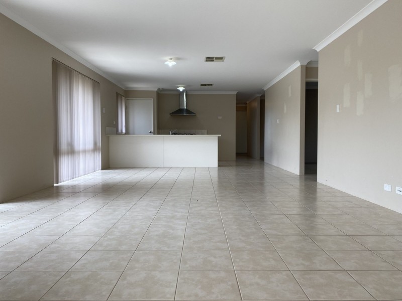 137 Lindsay Beach Boulevard, Yanchep WA 6035