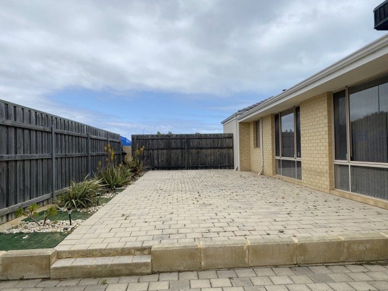 137 Lindsay Beach Boulevard, Yanchep WA 6035