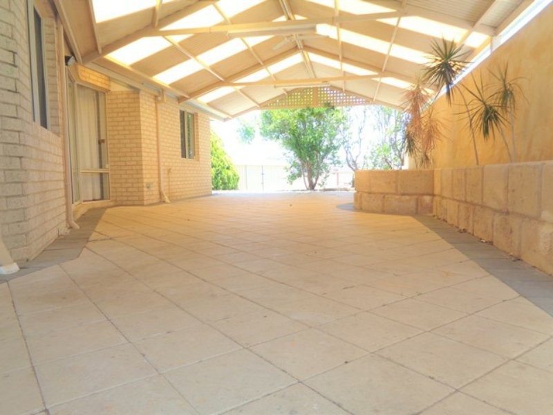 12 Hamilton Court, Yanchep WA 6035