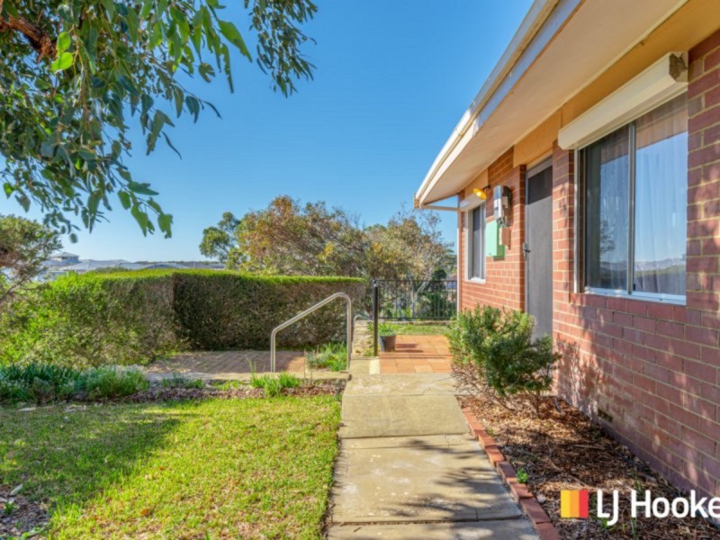 12 Evans Place, Two Rocks WA 6037