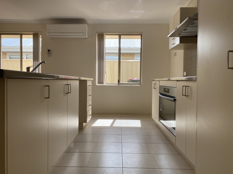 35/146 St Andrews Drive, Yanchep WA 6035