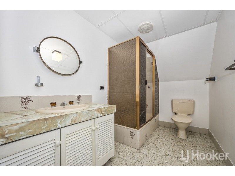 61 Moorpark Avenue, Yanchep WA 6035