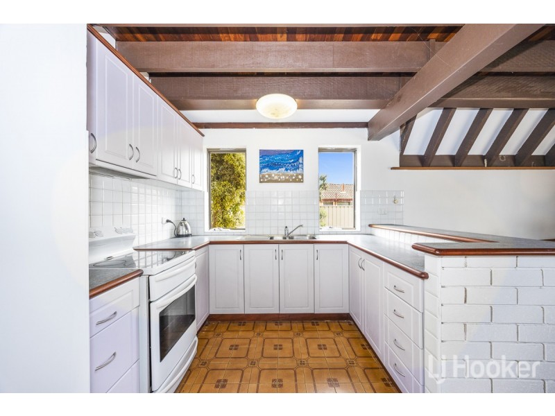 61 Moorpark Avenue, Yanchep WA 6035