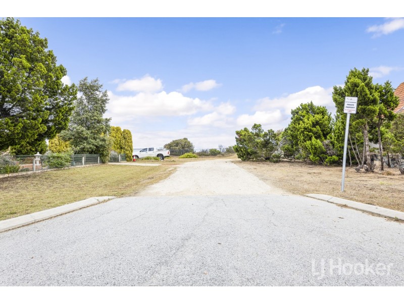 61 Moorpark Avenue, Yanchep WA 6035