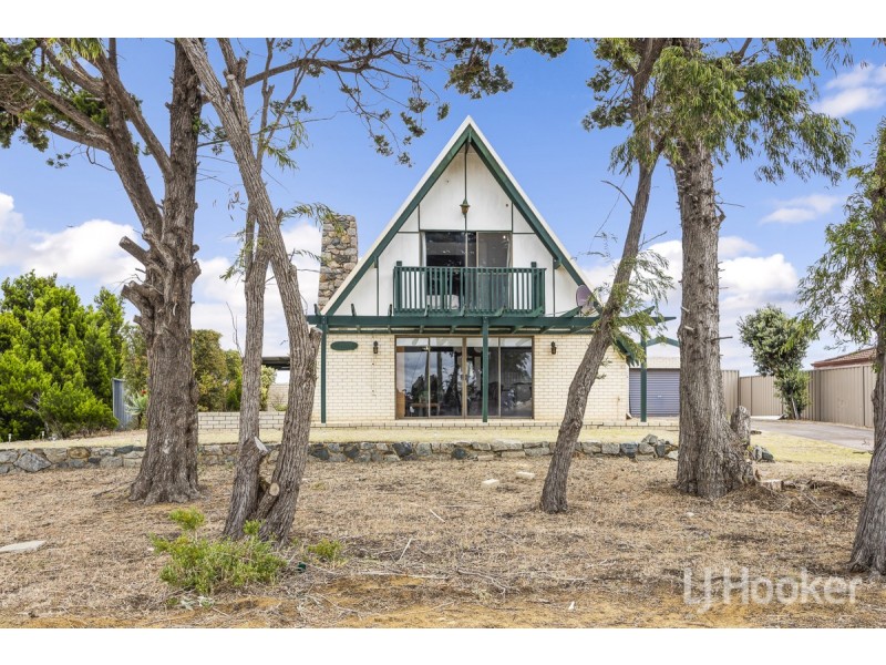 61 Moorpark Avenue, Yanchep WA 6035