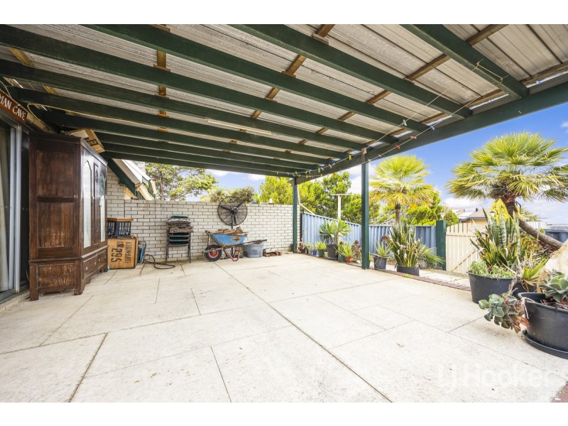 61 Moorpark Avenue, Yanchep WA 6035