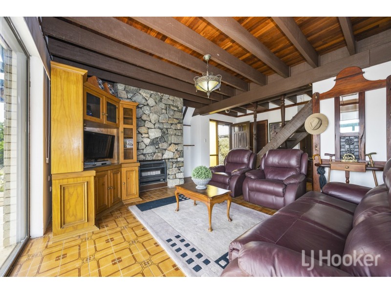 61 Moorpark Avenue, Yanchep WA 6035