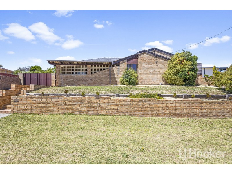 4 Chester Avenue, Two Rocks WA 6037