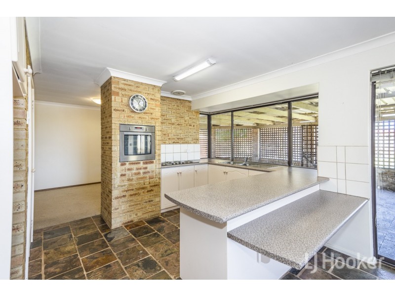 4 Chester Avenue, Two Rocks WA 6037