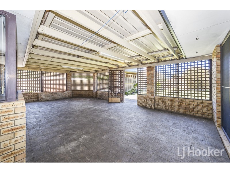 4 Chester Avenue, Two Rocks WA 6037