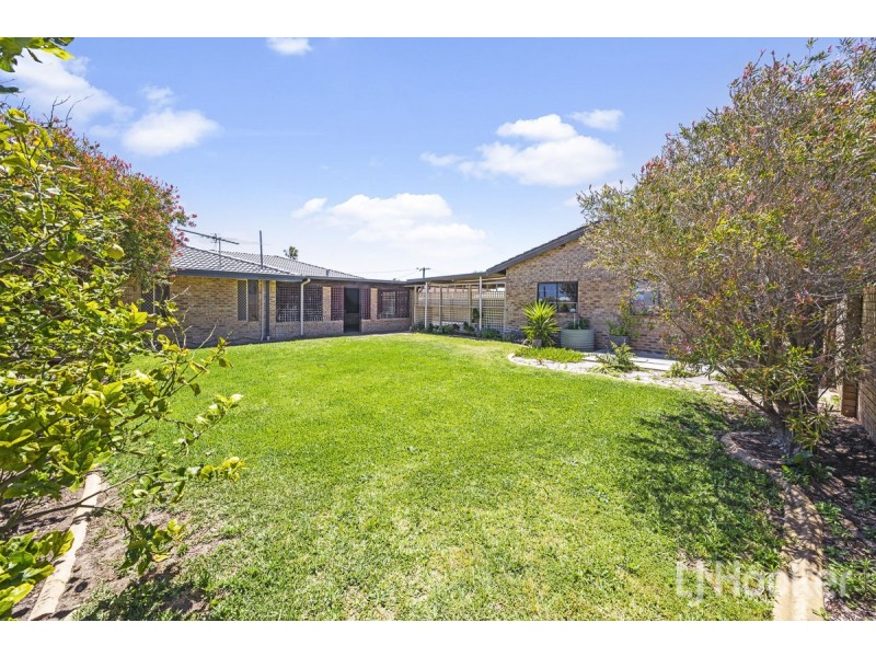 4 Chester Avenue, Two Rocks WA 6037