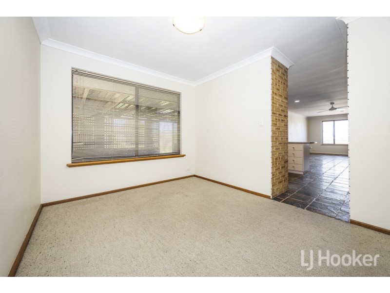 4 Chester Avenue, Two Rocks WA 6037