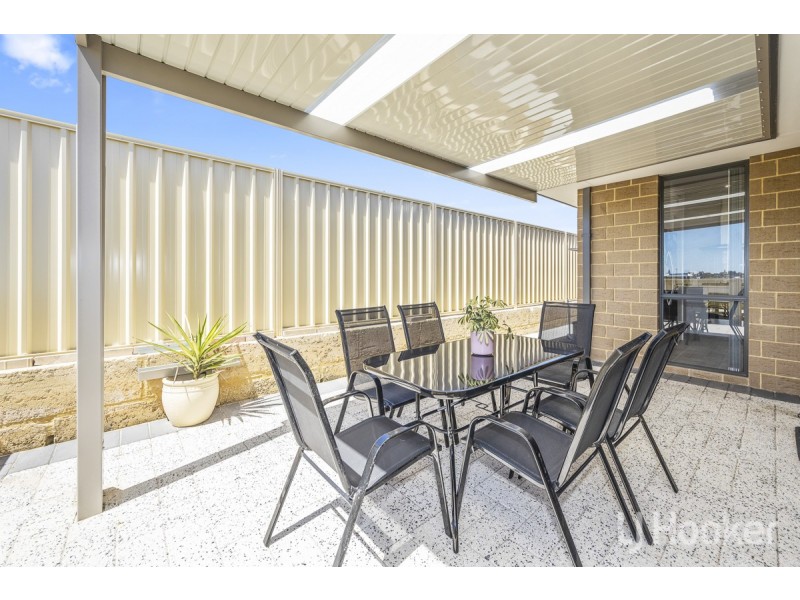 12 Cowaramup Loop, Two Rocks WA 6037